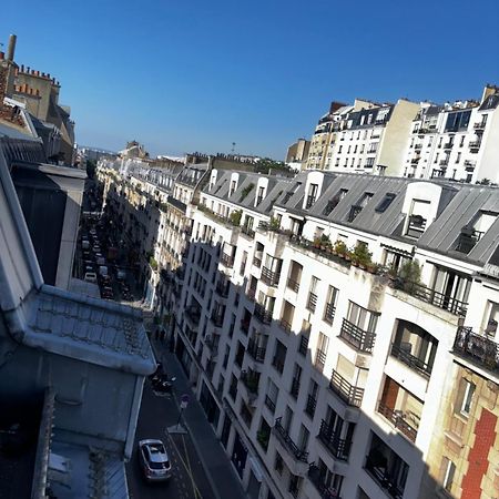Love Wins Montmartre ปารีส ภายนอก รูปภาพ